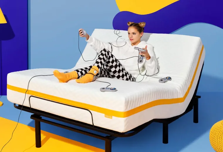Simmons adjustable bed campaign image, a Shopify Plus store connected to ERP